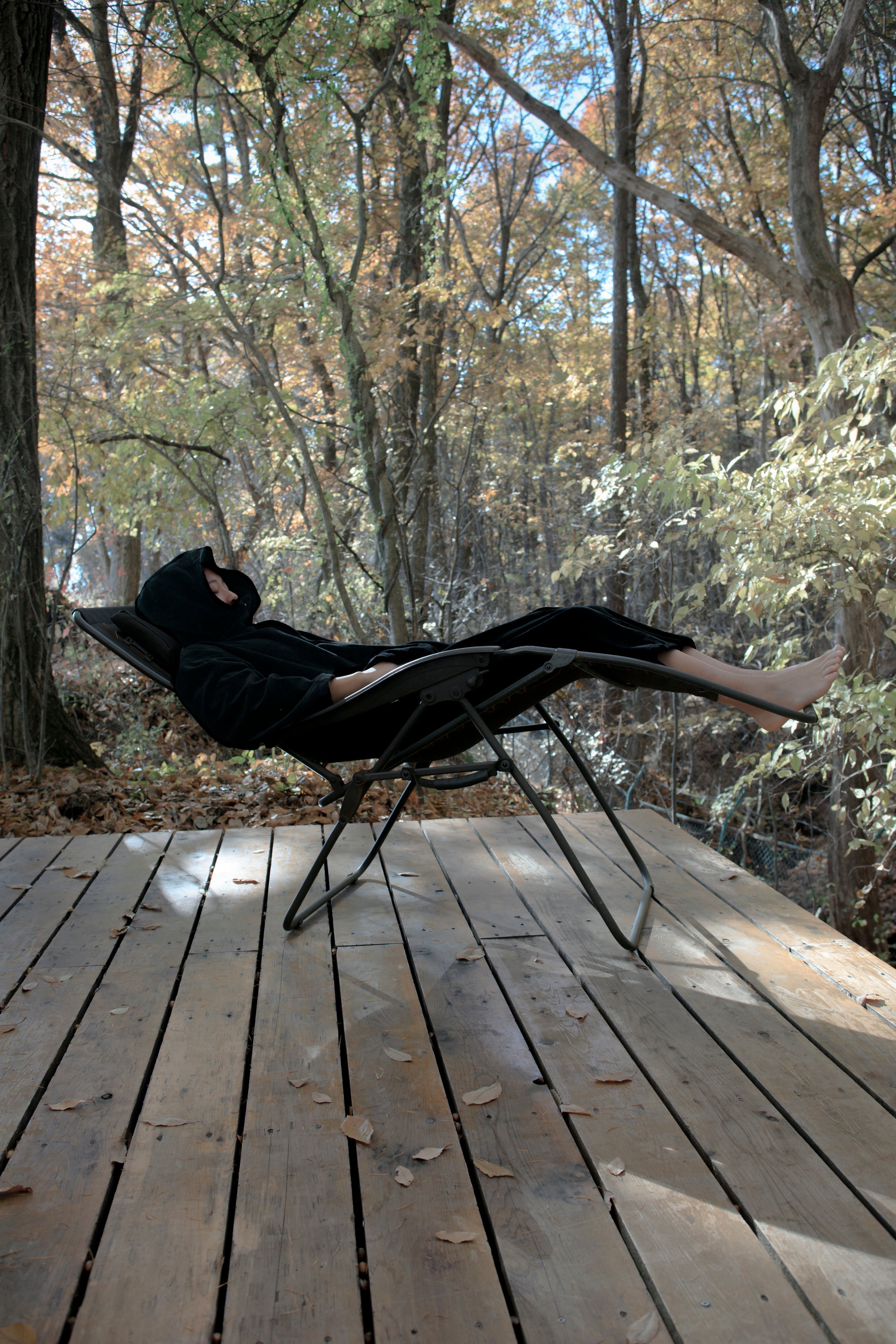 着るほど育つ、ととのい。サウナコートが外気浴を変える理由 – SAUNA NOVA